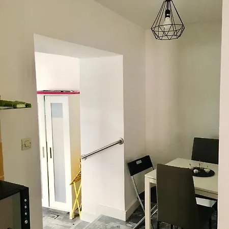 Rue De L'esplanade Διαμέρισμα